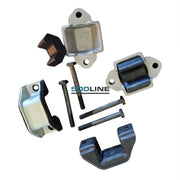 Questo Super Kit supporti Balestra per Fiat 500 e 126 d'epoca include:

2 supporti superiori,
2 supporti inferiori
2 tamponi in gomma per la parte superiore
4 bulloni ad alta resistenza

Realizzato con materiali di alta qualità, garantisce durata e affidabilità per mantenere la stabilità e la sicurezza della sospensione del veicolo storico. Ideale per chi cerca un ricambio robusto e performante.