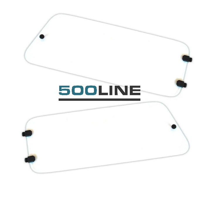 "Coppia vetri ad apertura a compasso per Autobianchi 500 Giardiniera d’epoca, completi di staffe originali. Perfetti per restauri autentici e amanti delle auto storiche."